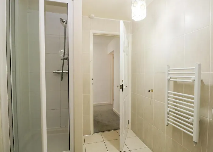 Newfield 2 * 布劳顿弗内斯